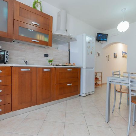 Appartamento Al Posto Giusto Syracuse Bagian luar foto