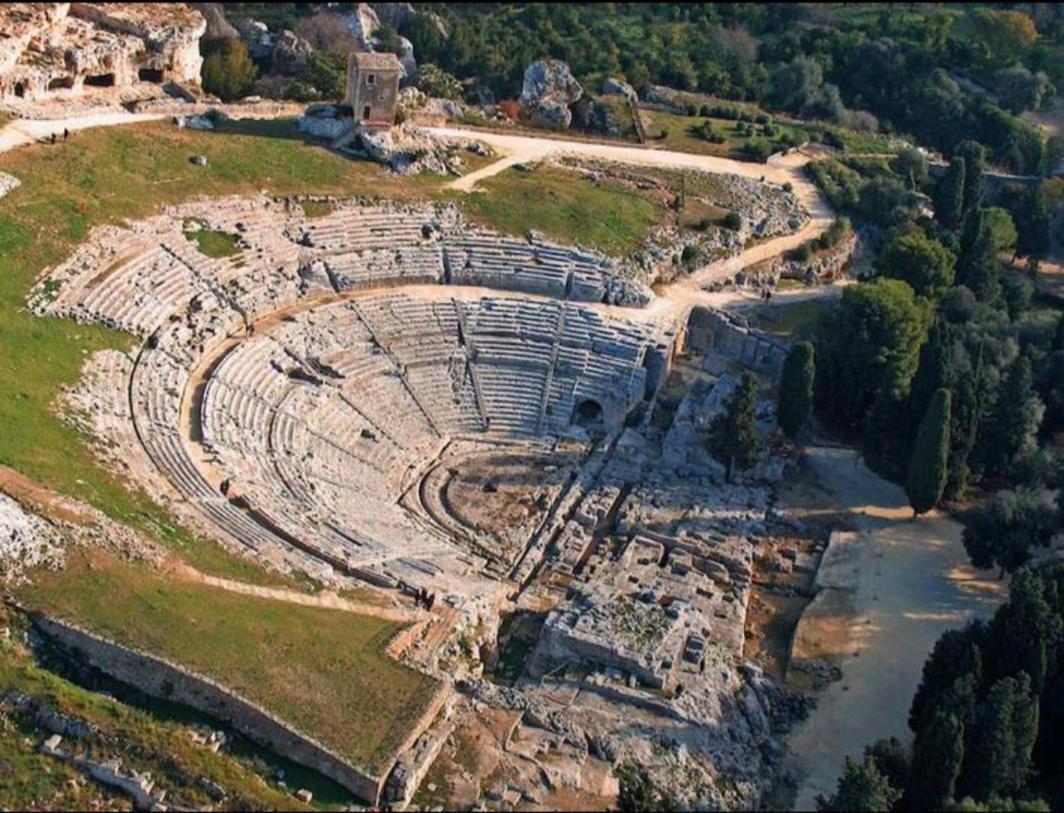 Appartamento Al Posto Giusto Syracuse Bagian luar foto